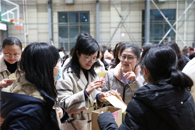 3.游戲”識海拾趣“和”填滿(mǎn)幸?！?jpg