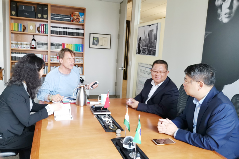 1561539750962319.jpg 66465ee6-579a-432f-a09b-749a142dc856.jpg