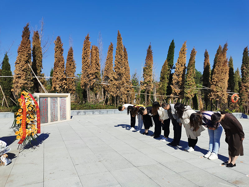 1573878609131350.jpg 289A43AF005B61FE59F460C6033CEF99.jpg