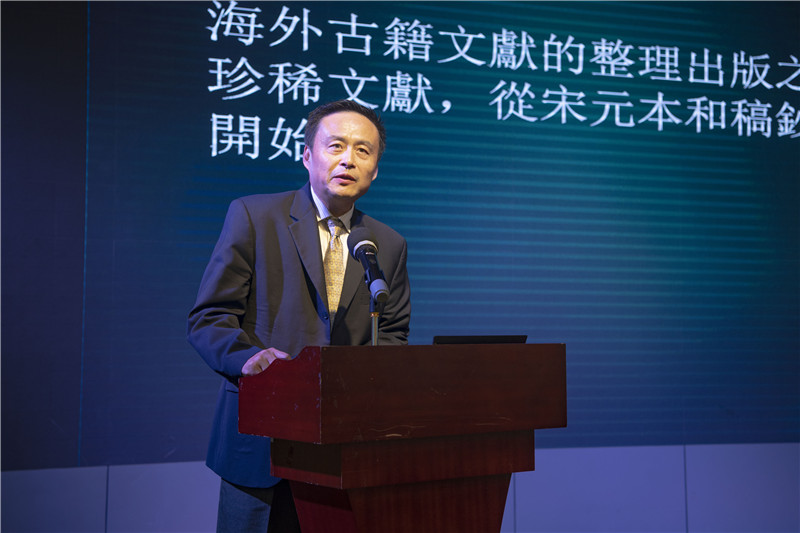 美國加州大學(xué)伯克利分校東亞圖書(shū)館館長(cháng)、大學(xué)圖書(shū)館副館長(cháng)周欣平（李顯楊 攝）.jpg